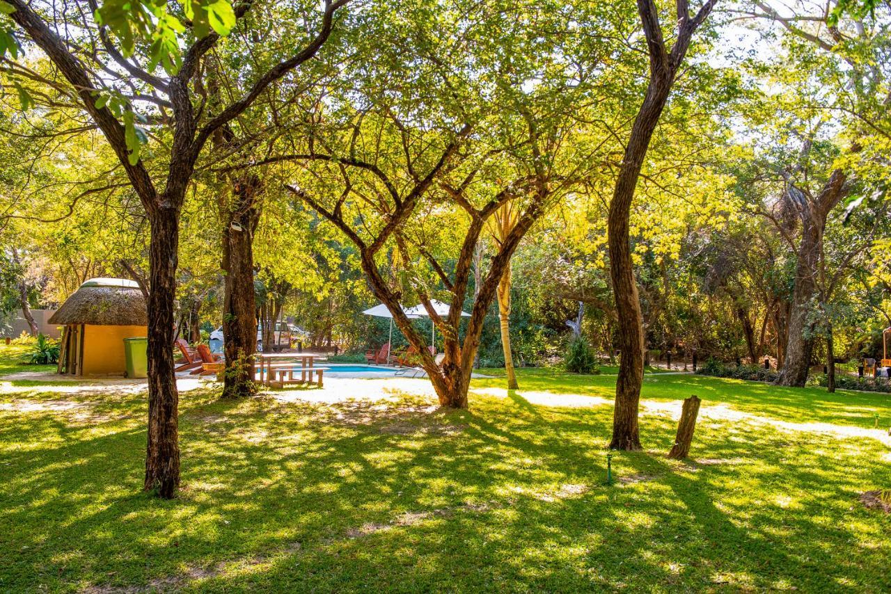 Hotel Zambezi Mubala Camp Katima Mulilo Esterno foto